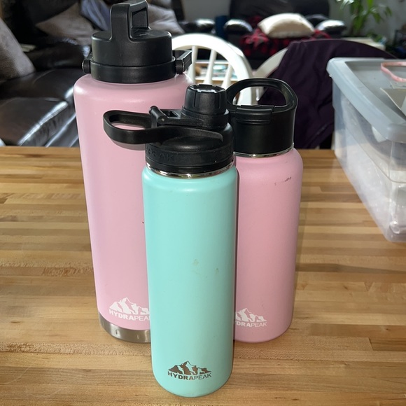 Hydrapeak Kitchen Set Of Hydrapeak Bottles Poshmark